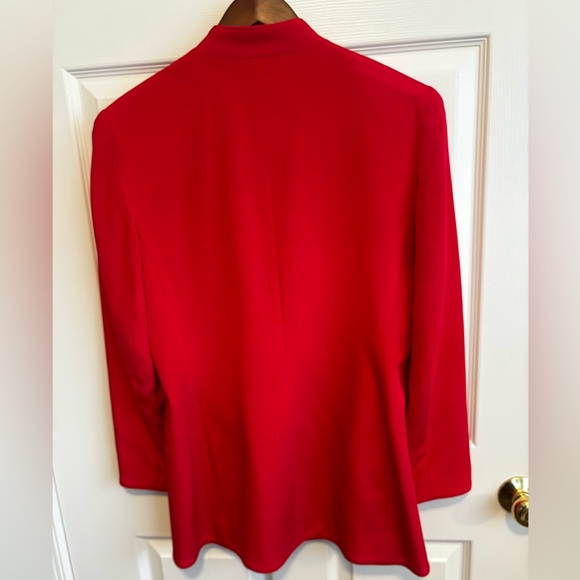 VTG ANN TAYLOR RED 100% SILK LONG SLEEVE TEN BUTTON VALENTINE JACKET SZ 8 - Picture 2 of 13